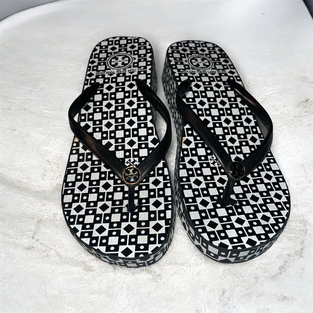Tory Burch Geometric Black and White Flip Flops